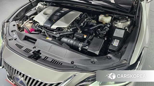 Lexus ES300h 7th generation id 4180496 из Кореи 16