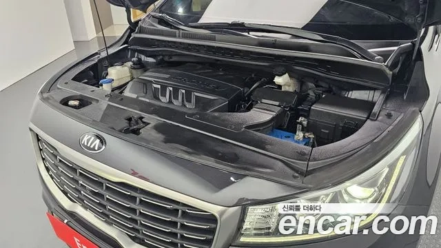 Kia The New Carnival id 2912226 из Кореи 16