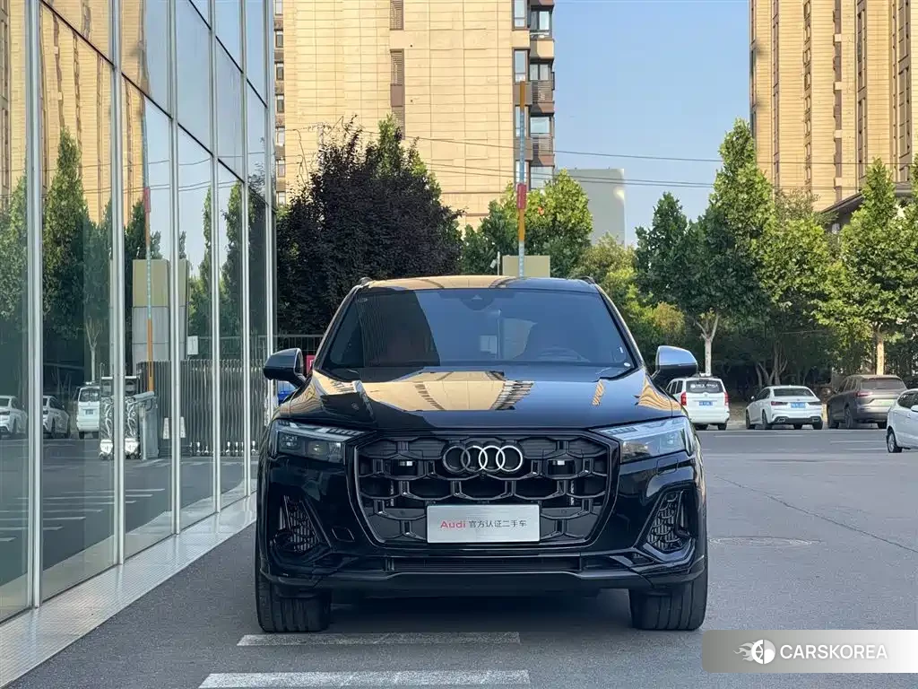 Audi SQ7 2026 Черный из Китая, фото 6
