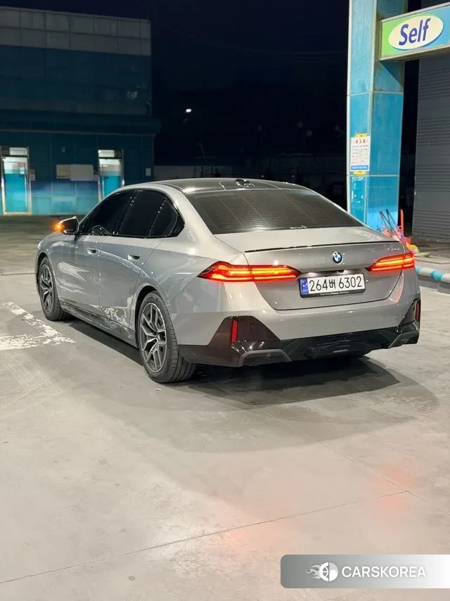 BMW 5 Series (G60) id 3629098 из Кореи 7