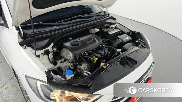 Hyundai Avante AD id 4020564 из Кореи 16