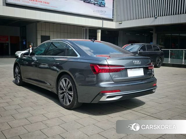 Audi A6L id 4265934 из Китая 25