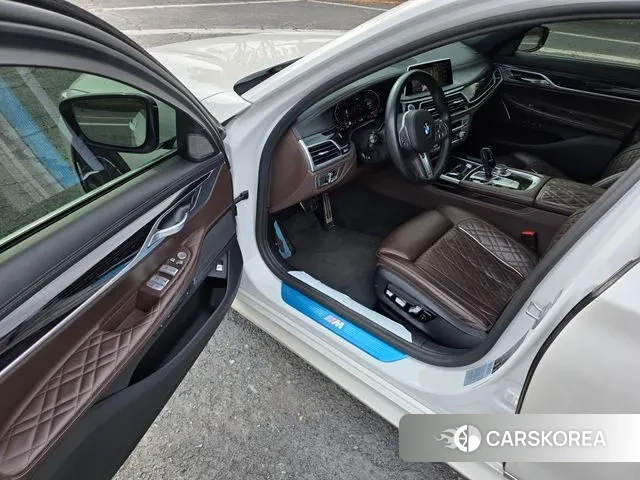 BMW 7 Series (G11) id 3355965 из Кореи 16