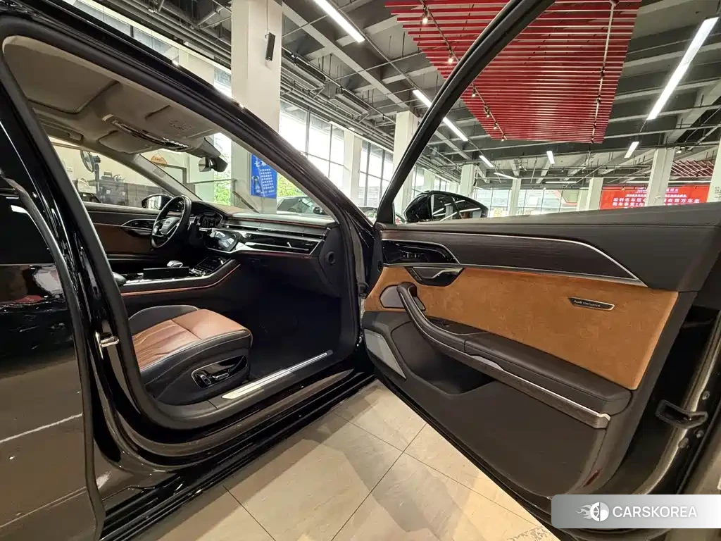 Audi A8 id 4601863 из Китая 31