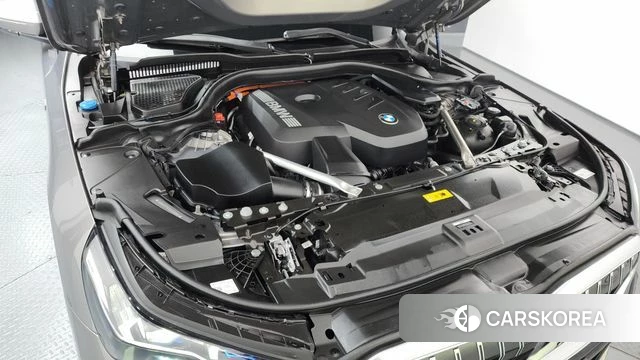 BMW 5 Series (G60) id 4590157 из Кореи 16