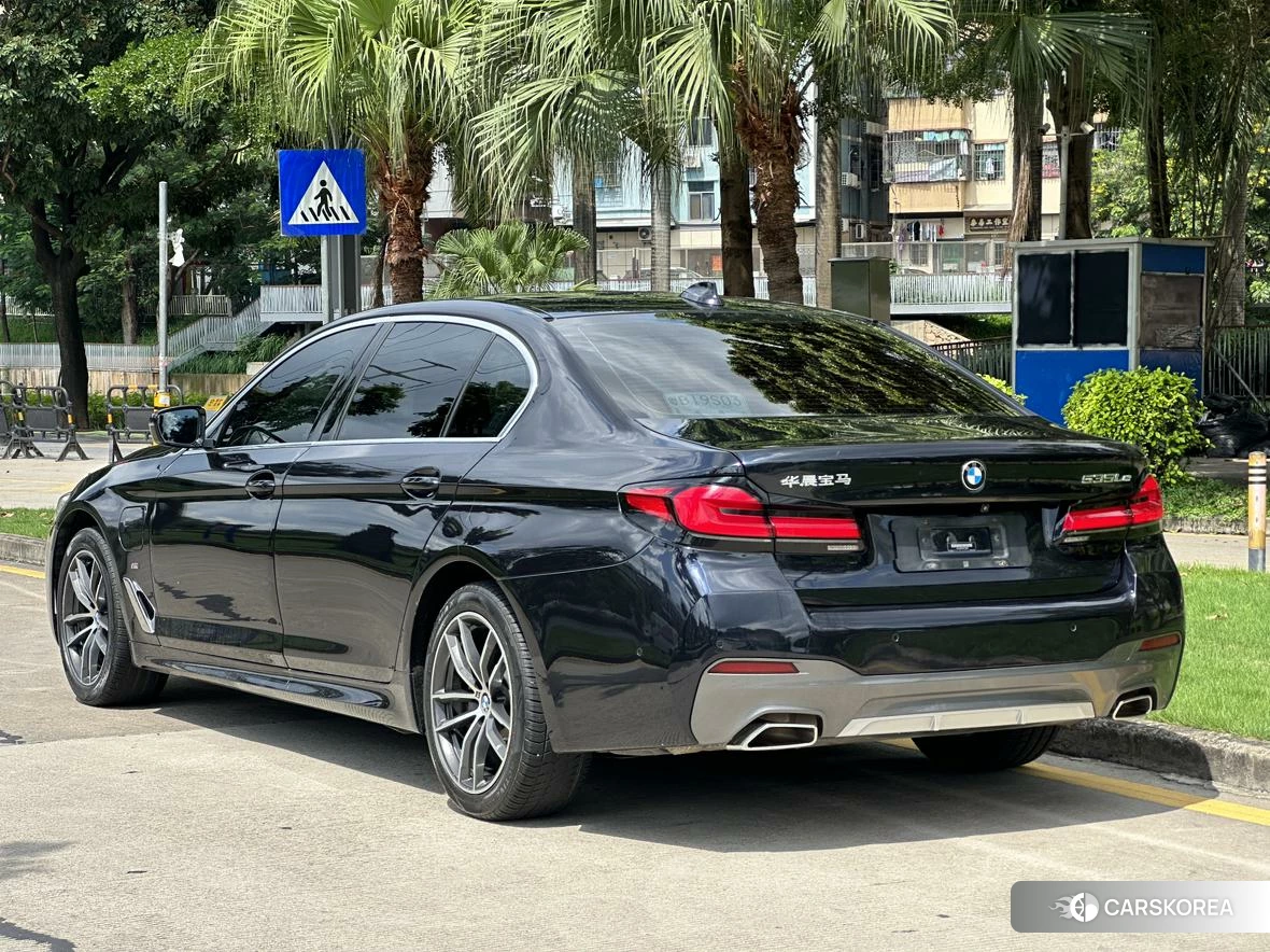 BMW 5 series PHEV id 4441057 из Китая 9