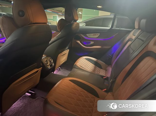 Mercedes-Benz AMG GT 2023 Белый из Кореи, фото 6