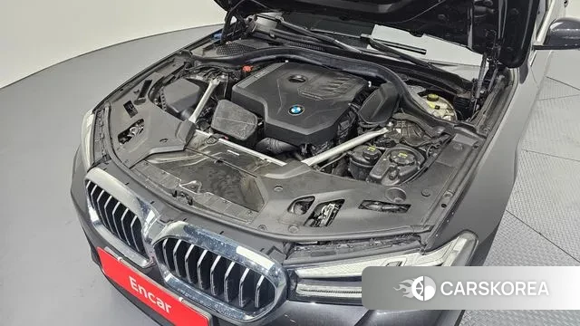 BMW 5 Series (G30) id 3665820 из Кореи 16