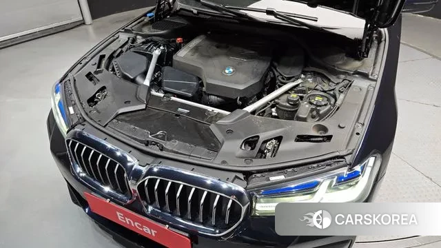 BMW 5 Series (G30) id 3348141 из Кореи 16