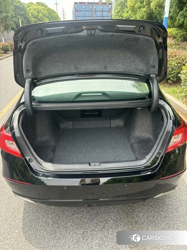 Honda Accord id 4290867 из Китая 16