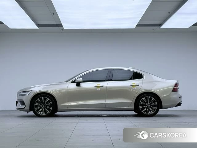 Volvo S60 id 3902213 из Китая 16