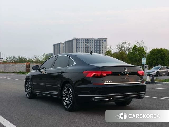 Volkswagen Passat id 4261235 из Китая 15