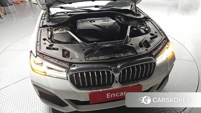 BMW 5 Series (G30) id 4528818 из Кореи 29
