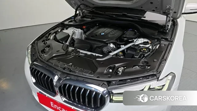 BMW 5 Series (G30) id 3581324 из Кореи 16