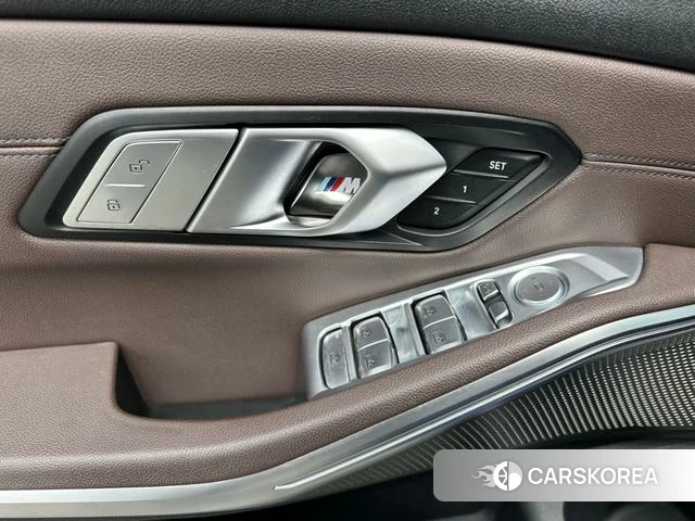 BMW 3 series id 4254249 из Китая 20