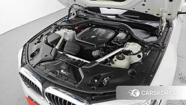 BMW 5 Series (G30) id 4543041 из Кореи 28