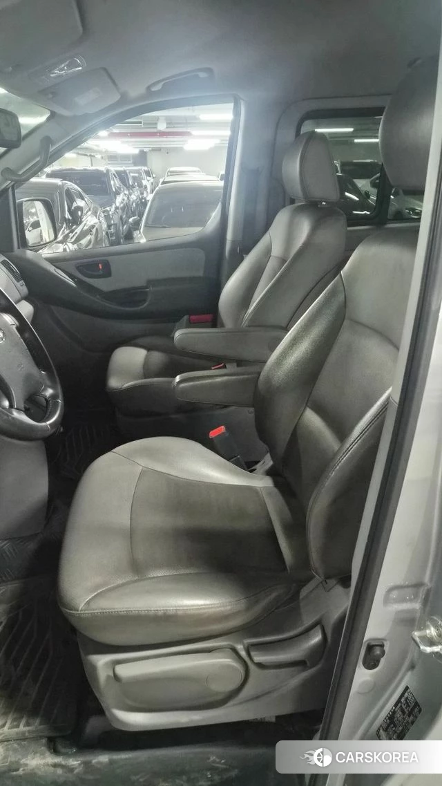 Hyundai The New Grand Starex id 4344792 из Кореи 9