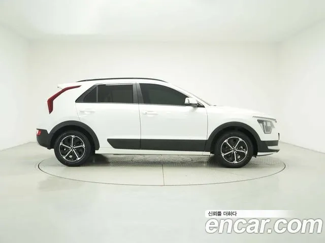 Kia Di Ol Nu Niro id 2868344 из Кореи 16