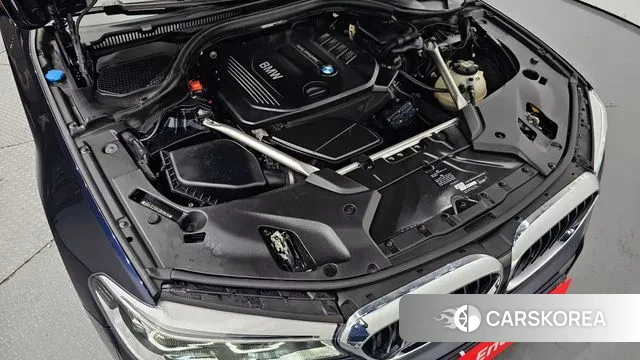 BMW 5 Series (G30) id 3034388 из Кореи 16