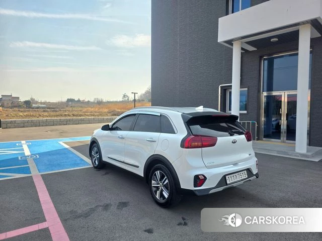 Kia The New Niro id 3834092 из Кореи 16