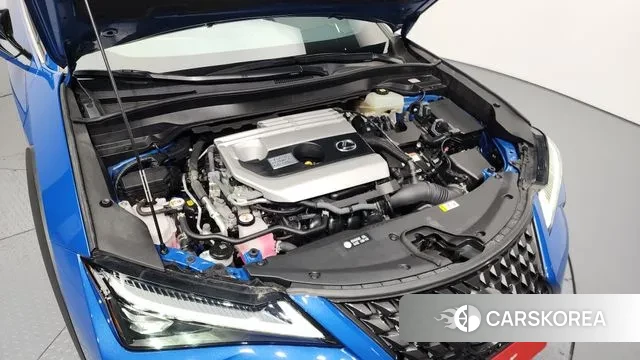 Lexus UX250h id 3611695 из Кореи 16