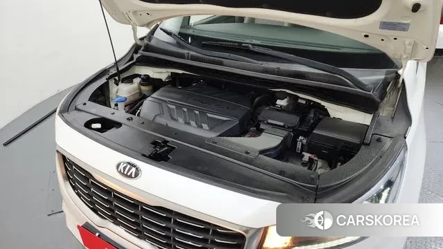 Kia The New Carnival id 3599019 из Кореи 16