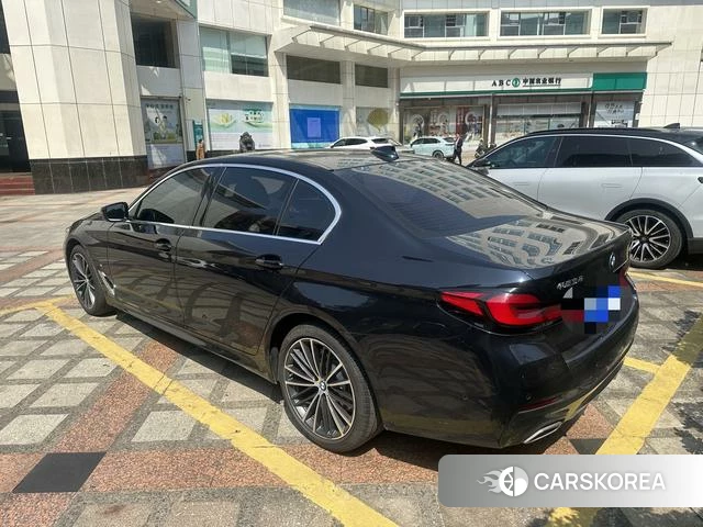 BMW 5 series 2023 Черный из Китая, фото 6