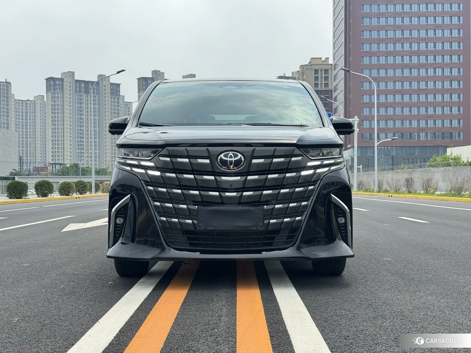 Toyota Elfa id 4468101 из Китая 22