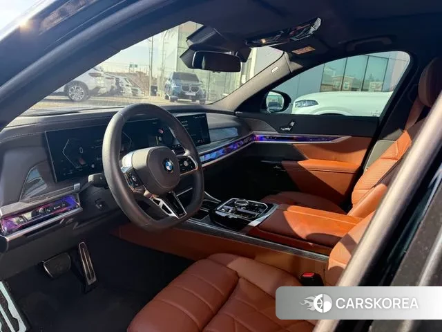 BMW 7 Series (G70) id 3502424 из Кореи 10