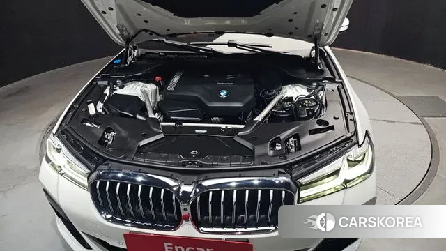 BMW 5 Series (G30) id 3223869 из Кореи 16