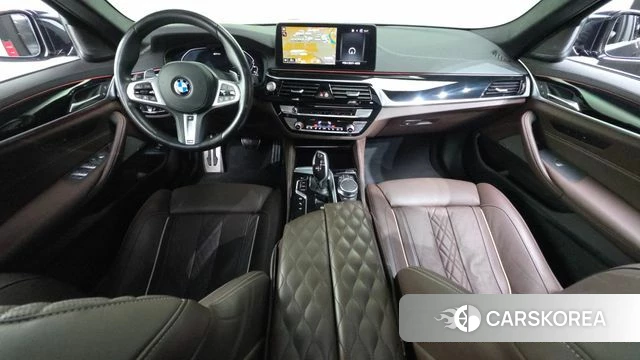 BMW 5 Series (G30) id 4283278 из Кореи 28