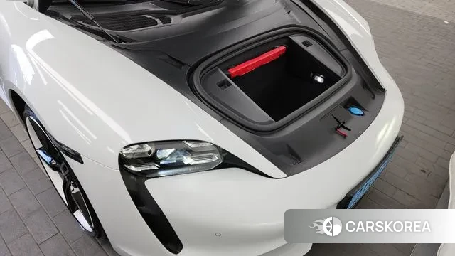 Porsche Taycan id 3519049 из Кореи 16