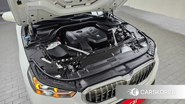 BMW 5 Series (G60) id 3841534 из Кореи 16