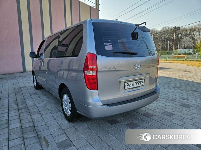 Hyundai The New Grand Starex id 3935989 из Кореи 16