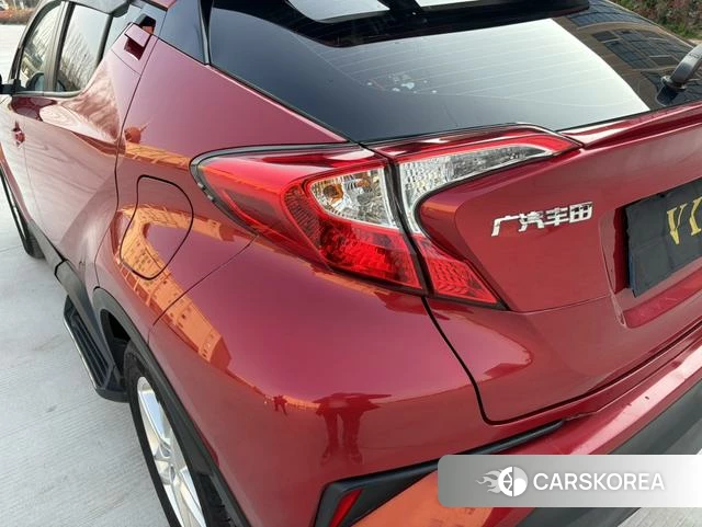 Toyota C-HR id 4257669 из Китая 10