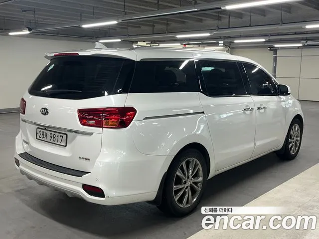 Kia The New Carnival id 2713046 из Кореи 16