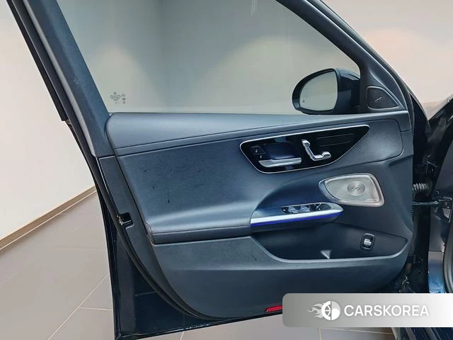 Mercedes-Benz Class C id 4264446 из Китая 16