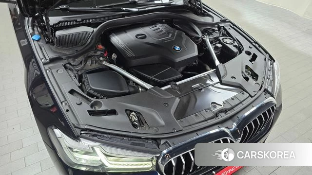 BMW 5 Series (G30) id 4463036 из Кореи 30