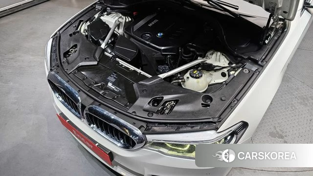 BMW 5 Series (G30) id 3808358 из Кореи 16