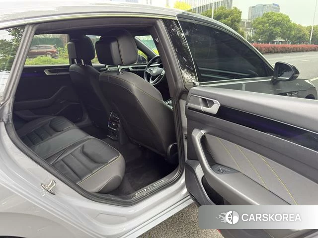 Volkswagen CC id 4264489 из Китая 12