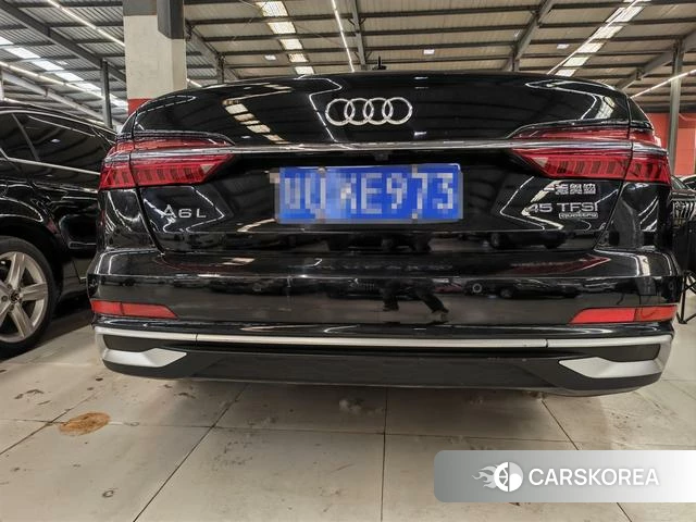 Audi A6L 2022 Черный из Китая, фото 6