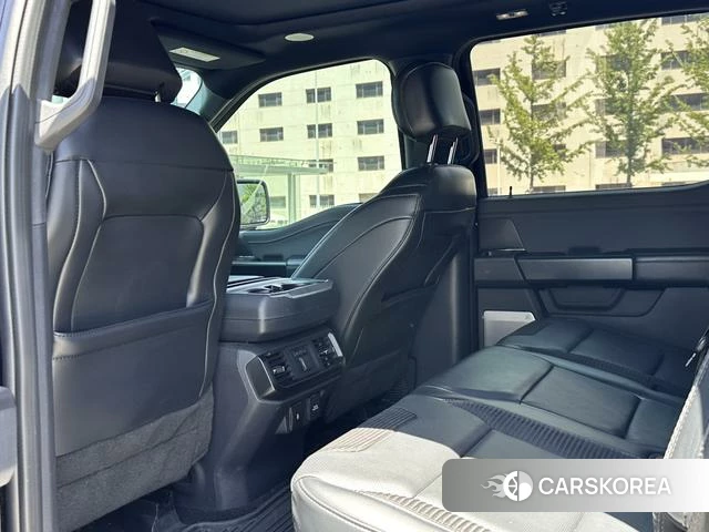 Ford F-150 Raptor id 4393342 из Китая 26