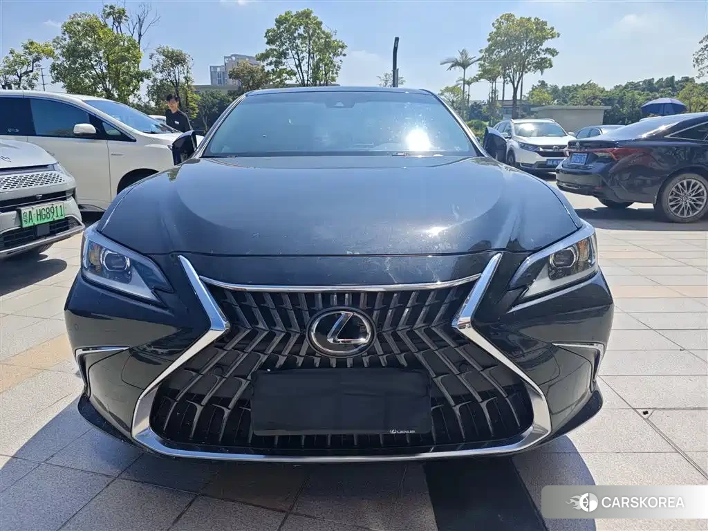 Lexus ES 2024 Черный из Китая, фото 6