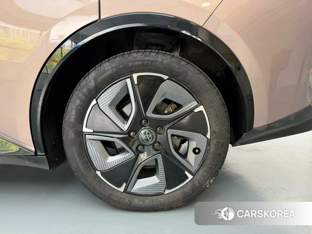 Toyota bZ3 id 4211548 из Китая 16