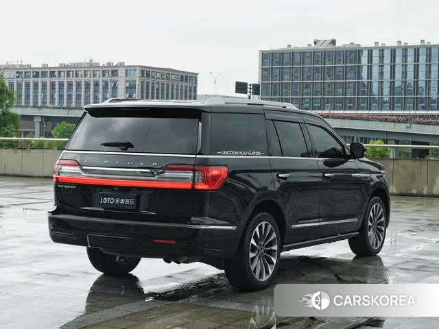 Lincoln Navigator id 4254703 из Китая 8