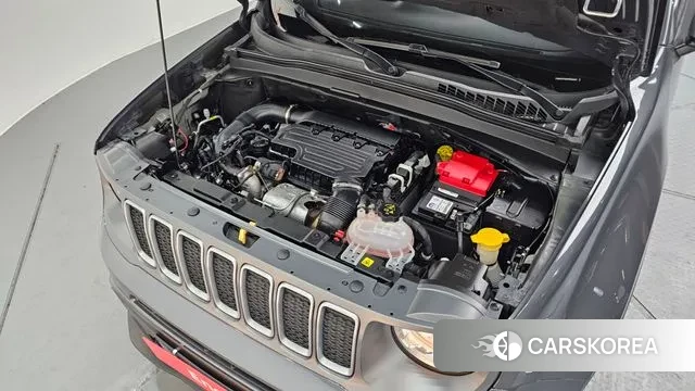 Jeep Renegade id 3707269 из Кореи 16