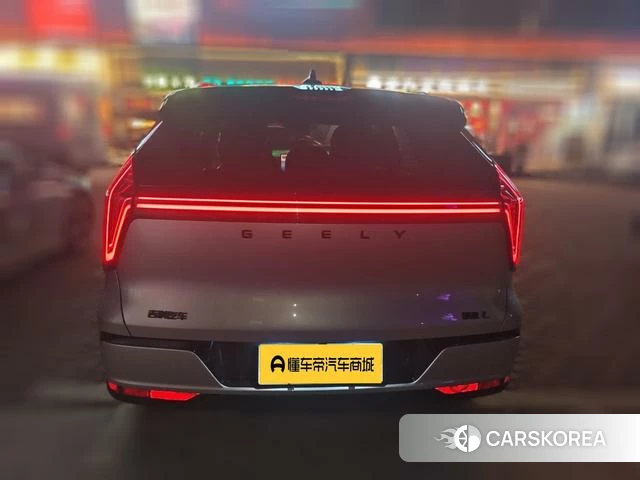 Geely Automobile Boyue L 2025 Серебристо-серый из Китая, фото 6