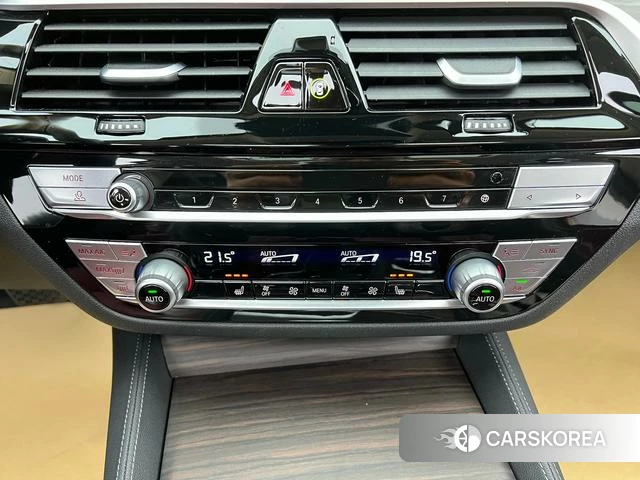 BMW 5 series id 4257379 из Китая 30