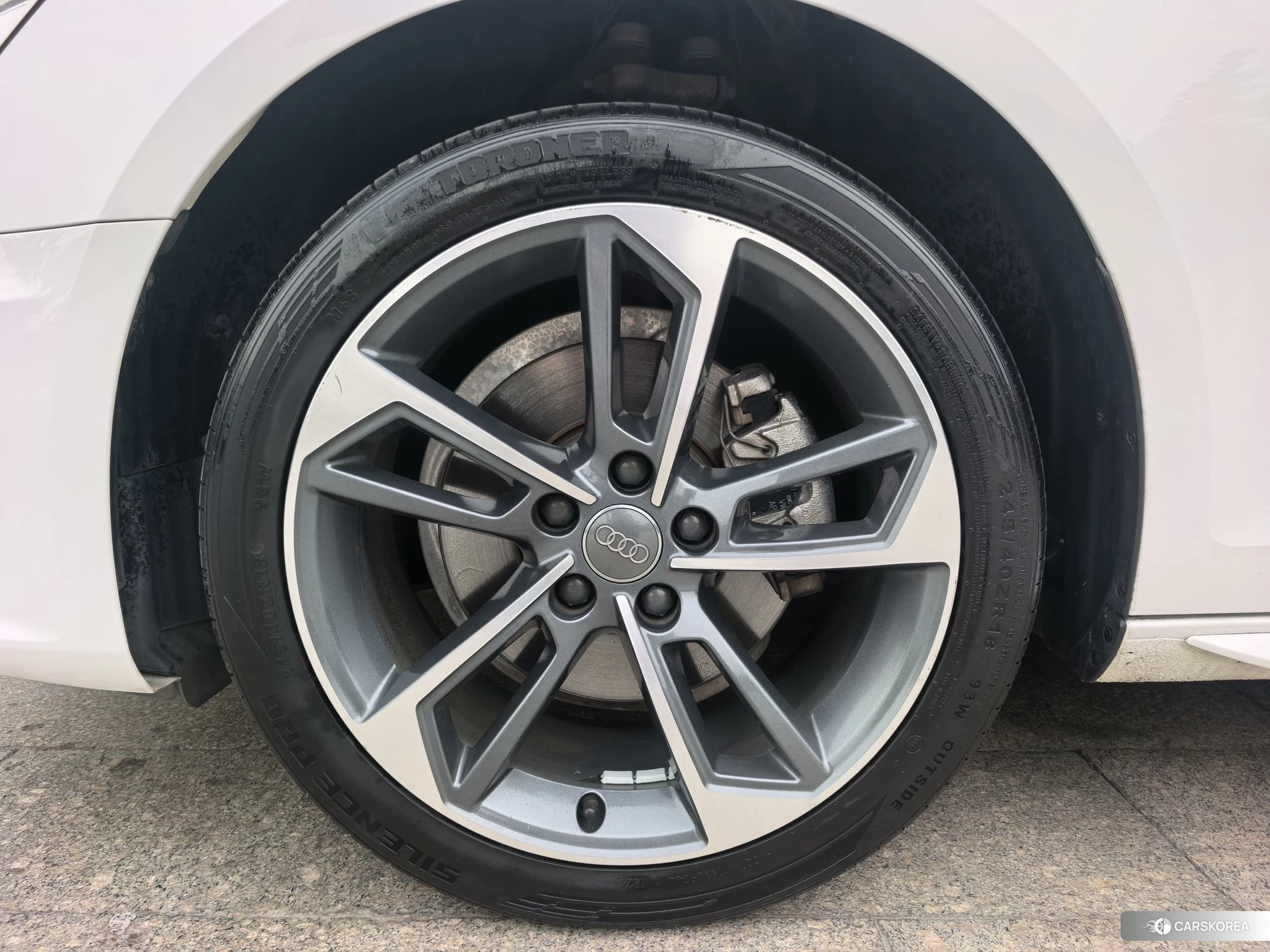 Audi A4L id 4461426 из Китая 21