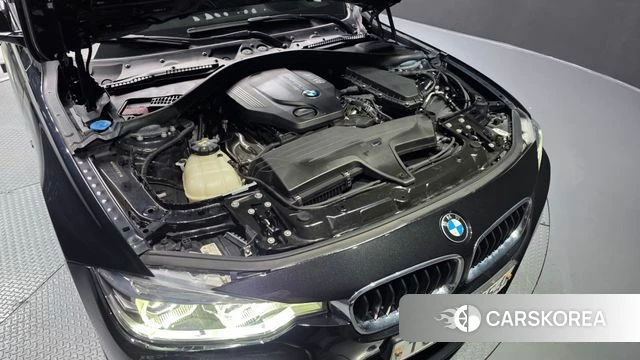 BMW 3 Series (F30) id 4520517 из Кореи 31